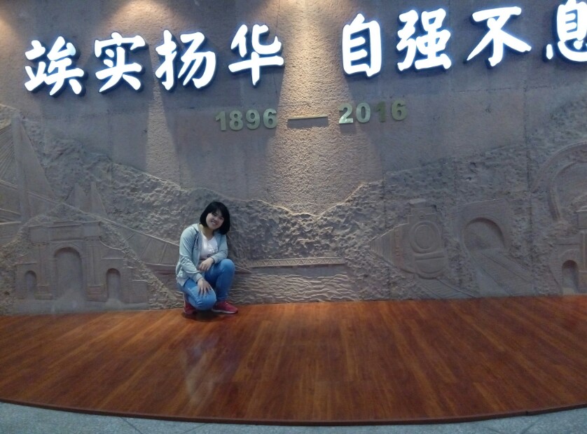 张教员的照片_成都